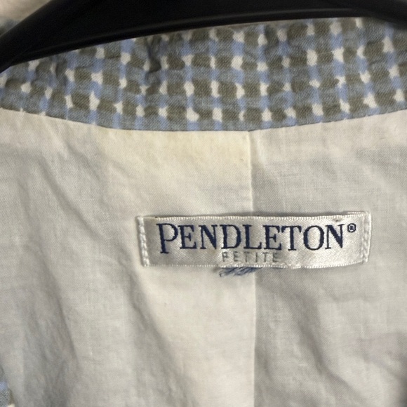 Pendleton White and Blue Label 100% Cotton peplum style waist length blazer - Picture 5 of 5